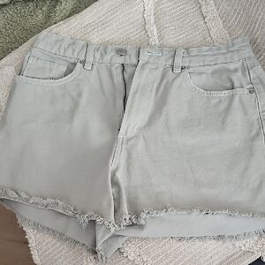 Dynamite Light Gray Frayed Hem Denim Shorts